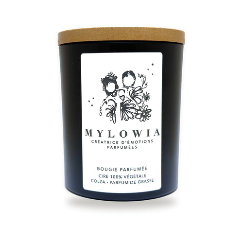 Bougie parfumée Oliwia Mylowia en pot noir à couvercle bois, cire 100% végétale